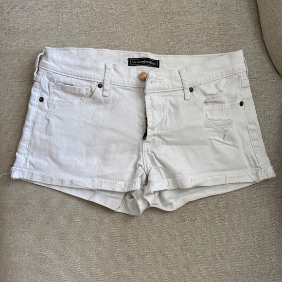 Abercrombie & Fitch Shorts - Picture 1 of 3